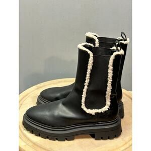 Express Black pull on boots Womens 9 faux fur lining chunky Y2K Combat Grunge
